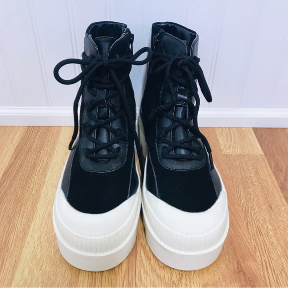 GIANNI BINI Black Leather Platform Ankle Boot Bootie Lug Sole Sneaker Size 7 New - Picture 3 of 15